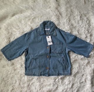 (Category: ) located in . Submitted by closetbycole (Listing ID 1470122507, Image 1). Description: .