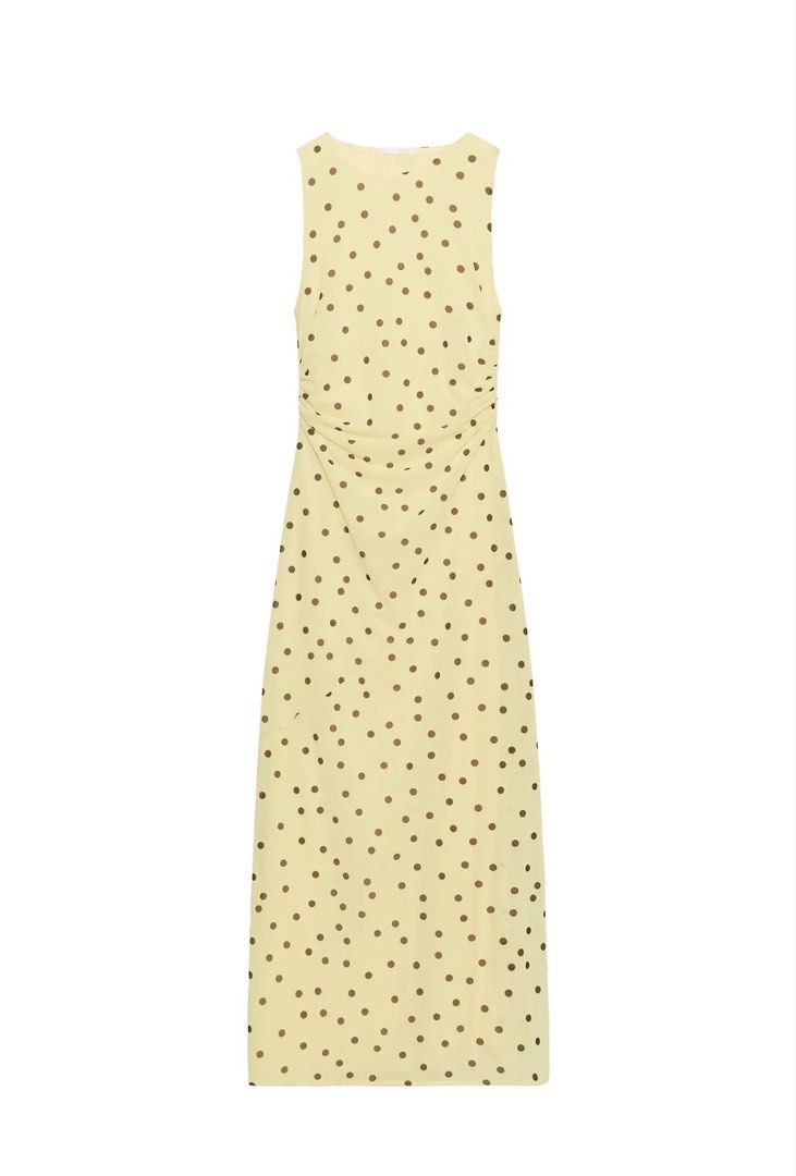Zara dress (Category: Dresses) located in Makati City. Submitted by andreaa1 (Listing ID 1470008638, Image 1). Description: Stretchy fabric.