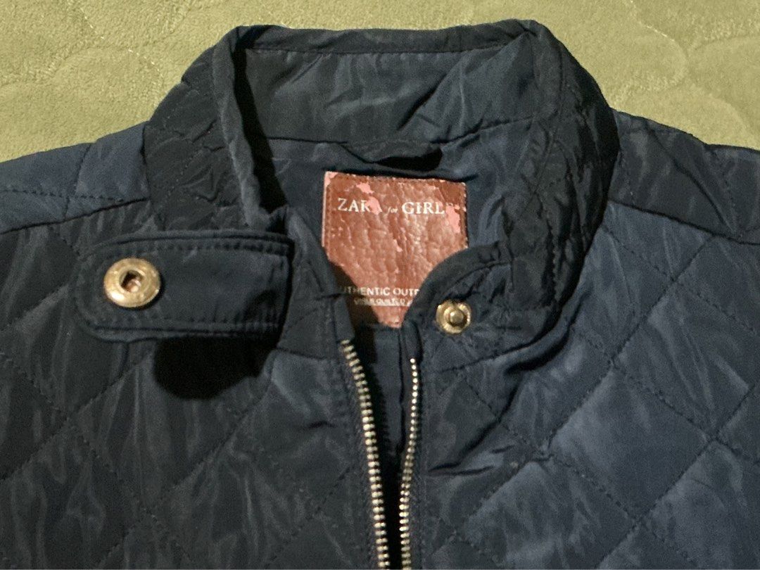 Zara navy blue quilted jacket 7y/o (Category: Babies & Kids Fashion) located in Angeles City. Submitted by goodbuysathome (Listing ID 1469948220, Image 2). Description: Zara navyblue quilted jacket 7y/old kids Bnew nver used nktago lang Lp posted Add sf 55 Gcash payment .