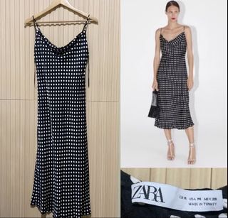 (Category: ) located in . Submitted by shopwithstyleeee (Listing ID 1470057037, Image 1). Description: .