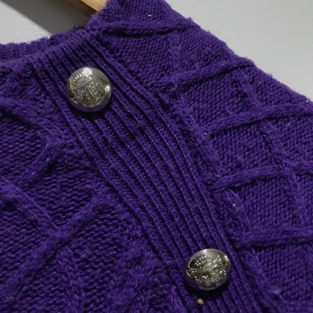ZARA Purple Knitted Sweater (Category: Coats, Jackets and Outerwear) located in Cavite. Submitted by tanya.valentin (Listing ID 1469964034, Image 3). Description: - 26x27.