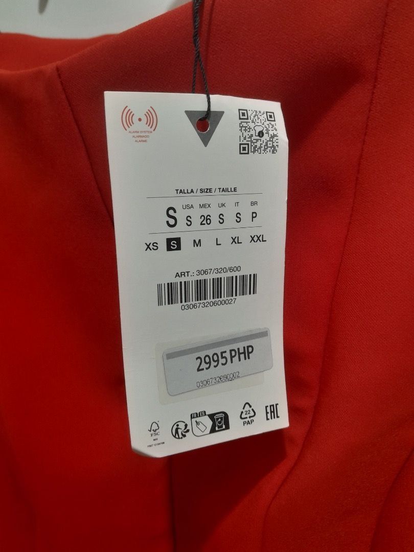 Zara Red Sleeveless Flared Dress (Category: Dresses) located in Manila. Submitted by prelovedgossipgirl (Listing ID 1470066629, Image 3). Description: - LAST PRICE ALREADY - never worn, with tag Loc: Batangas MOP: GCASH MOD: JNT (shipping shouldered by buyer).