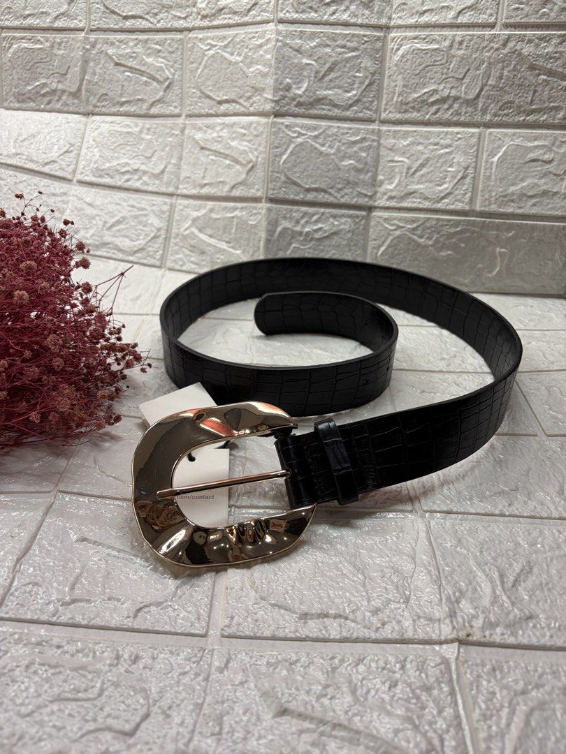 Zara Silver buckle belt (Category: Other Accessories) located in Manila. Submitted by thekidshop (Listing ID 1469977991, Image 2). Description: .