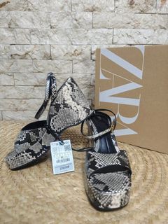 (Category: ) located in . Submitted by rnjcollections_eleganteph (Listing ID 1470001223, Image 1). Description: .