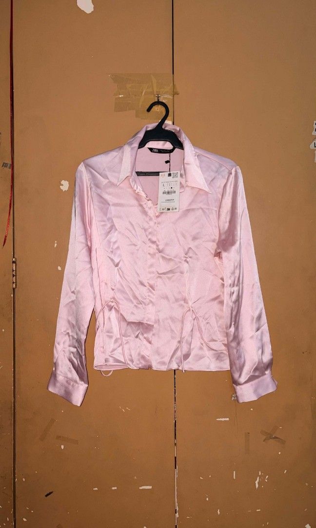Zara Top longsleeves (Category: Longsleeves) located in Quezon City. Submitted by dealmaker8 (Listing ID 1469954577, Image 1). Description: Zara Original with tag price width 20 inches length 21.5 inches Large on tag tag price: 2,395.