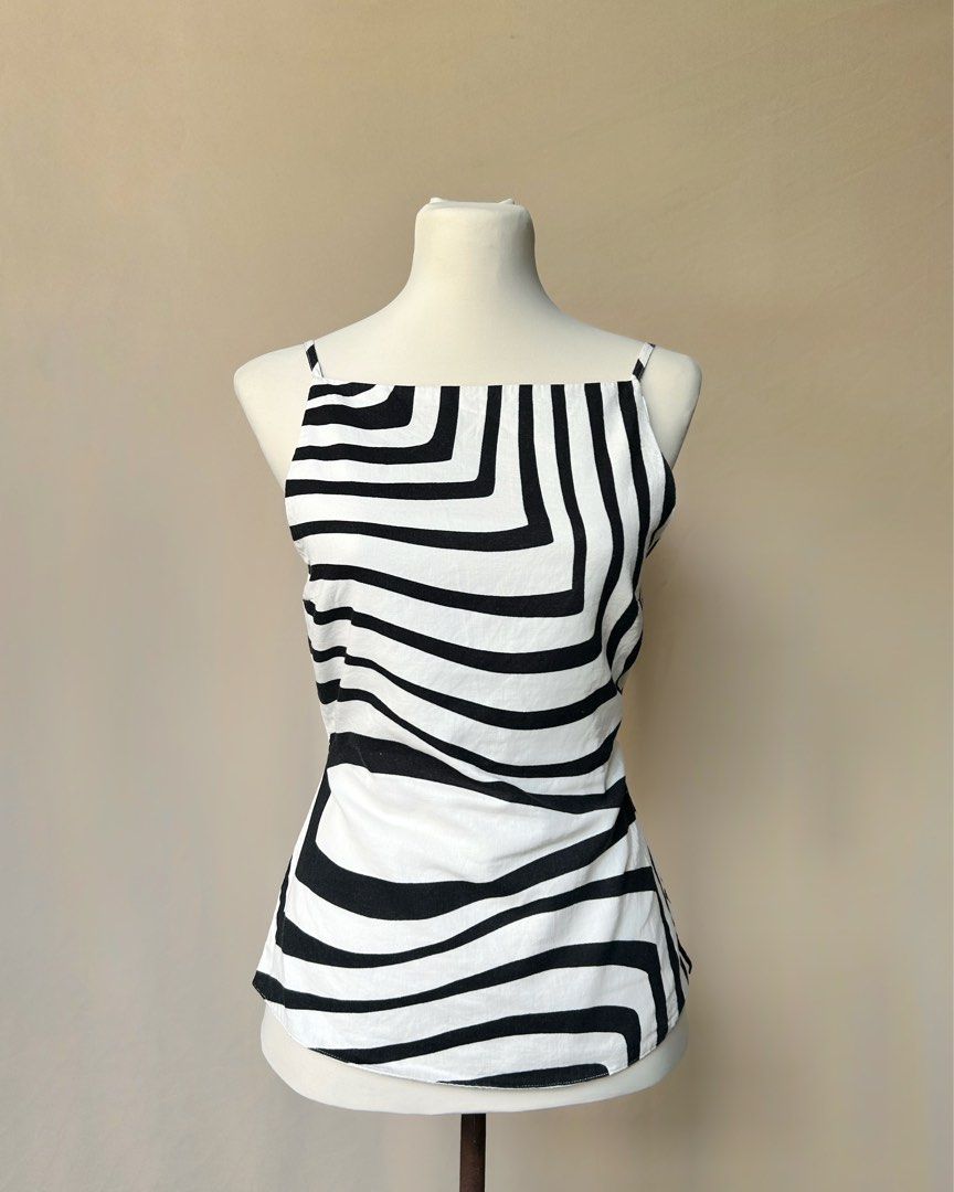 Zara Zebra Print Backless Strappy Squareneck Top (Category: Sleeveless) located in Los Banos. Submitted by hotlinevintage777 (Listing ID 1470124765, Image 1). Description: — size: s to m — adjustable straps — issue: minimal runs on inner lining (not visible).