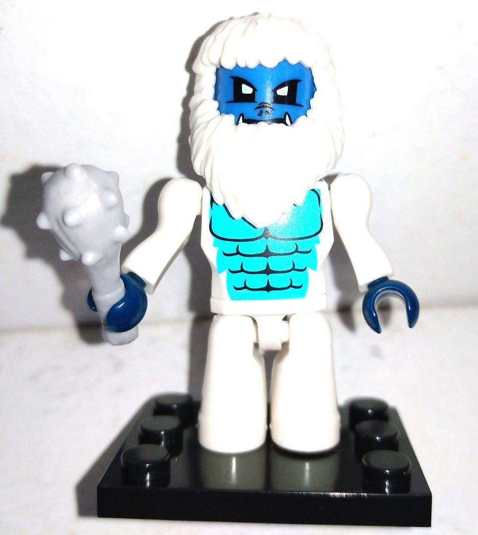ZURU Max Build More Building Block Minifigures Lot Assorted Characters (Category: Lego & Building Sets) located in Manila. Submitted by brunobeaut55620 (Listing ID 1470111221, Image 2). Description: - Lot of 8 ZURU MaxBuild More unique custom building block minifigures - Characters: Yeti monster, thief, astronaut, firefighter, viking, tactical soldier, swamp creature, and space trooper - Includes assorted accessories like weapons, helmets, and to