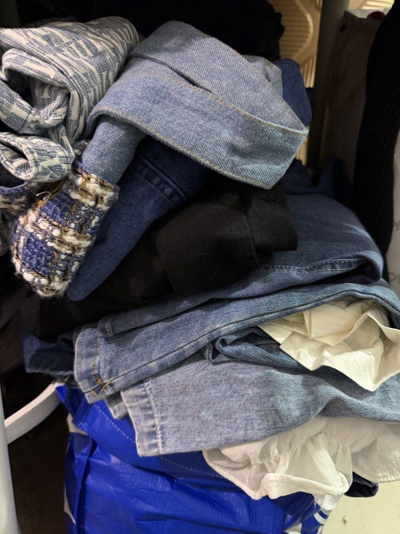 100 pcs mixed denim bundle (Category: Dresses) located in Quezon City. Submitted by jdmc16 (Listing ID 1470188003, Image 1). Description: .
