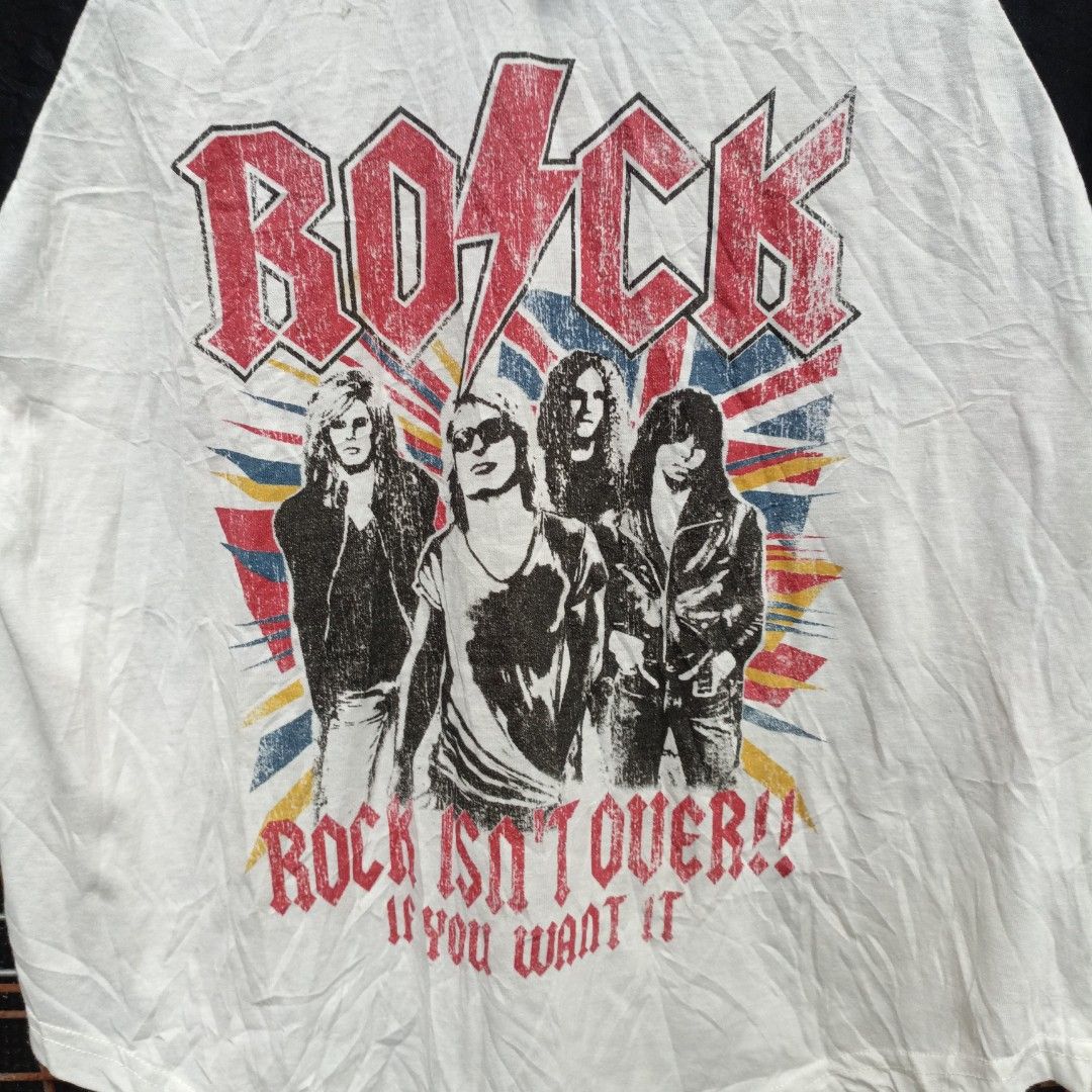 1/4 GRUNGE/PUNKS LONGSLEEVE (Category: Longsleeves) located in Cotabato. Submitted by pure.moenlimba12 (Listing ID 1470197347, Image 3). Description: NO ISSUE COMPLETE TAGS BRAND-NEW MEDIUM NEED WASH ONLY.