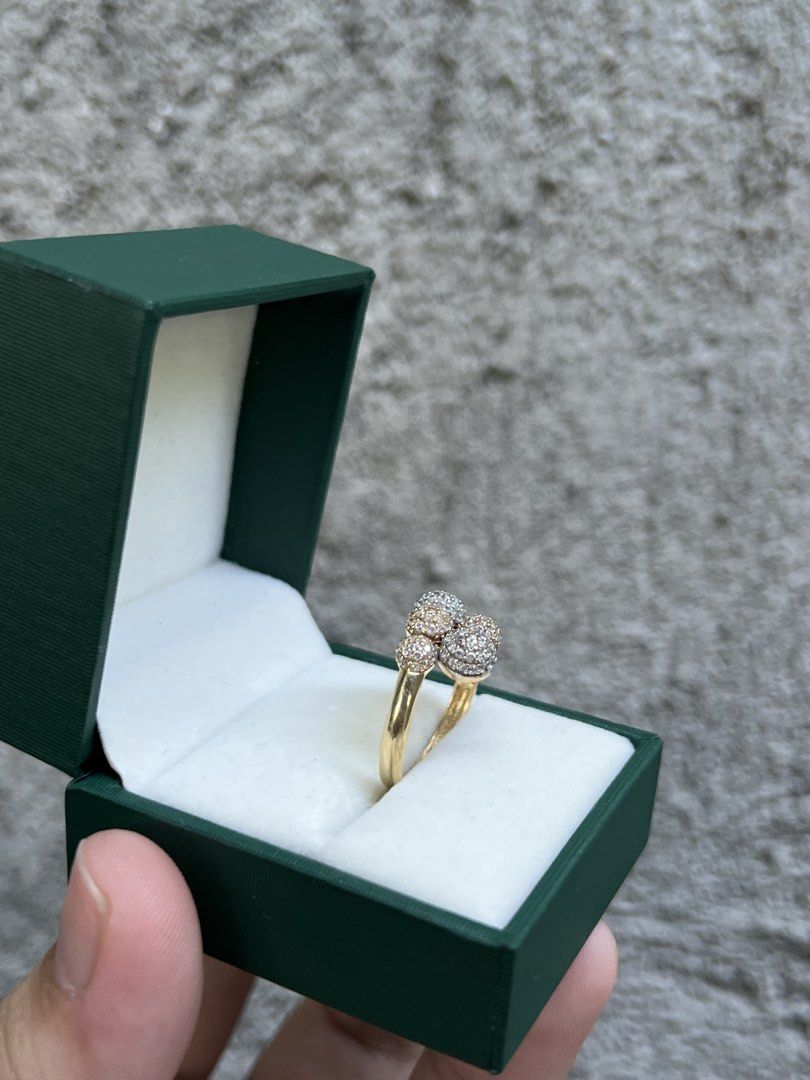 18K Ring (Category: Rings) located in Plaridel. Submitted by raeve.maeve (Listing ID 1470343675, Image 2). Description: 18K Cluster Ball Ring 3.66 grams Size 8 We accept: - cash / bank transfer - credit card payment - cod/cop via LBC (with ₱2k dp) FB: Gold Garage BLCN.