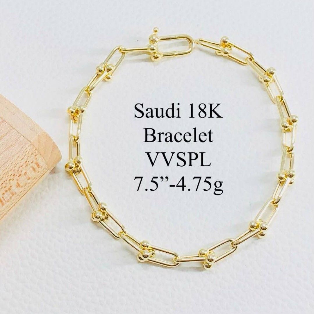 18k Saudi gold lightweight hardware bracelet (Category: Bracelets) located in Manila. Submitted by bhelgoldseller2ndaccount (Listing ID 1470206715, Image 1). Description: New!!✨New!!✨New!! Authentic 18k Saudi Golds 💯pawnable/naisasanla 💯with high appraisal rate 💯good investment 💯Direct supplier price 👉OPEN for resellers 🌺please take time to evaluate their actual sizes and grams 👉Best panggift for all occasions ✅ Sold per grams not per piec