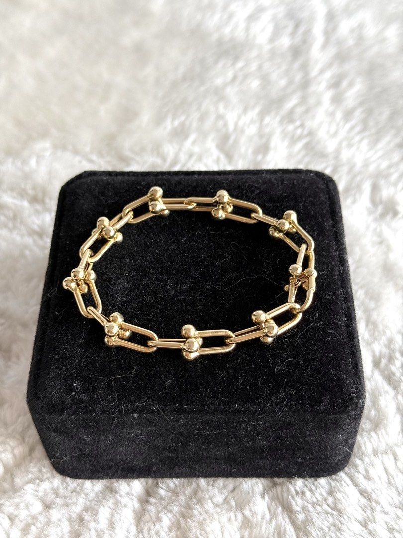 18K Tiffany & Co. Hardware-Inspired Bracelet (Category: Bracelets) located in Paranaque City. Submitted by belles_lux_closet (Listing ID 1470296690, Image 1). Description: ✨ 18K GOLD HARDWEAR-INSPIRED BRACELET ✨ 💛 Gold: 18K ⚖️ Weight: 13.37 grams 📏 Size: 7.5 inches 💰 SELLING PRICE: Php 108,800 ONLY! Classy, elegant, and timeless statement piece! Perfect for everyday wear or special occasions. 💵 Payment: Cash or Bank Transfer 🤝 Open for Meetu
