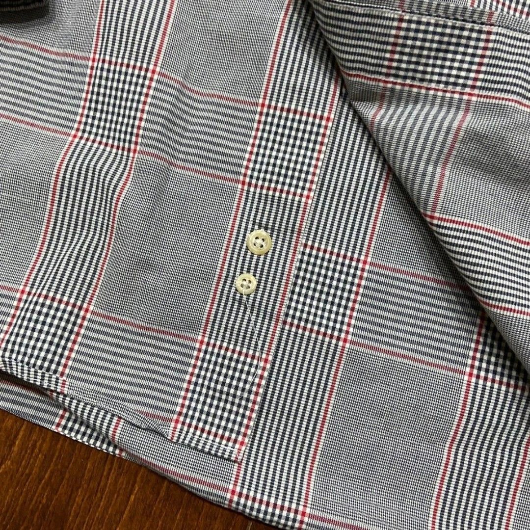1990's Tommy Hilfiger (Category: Tshirts & Polo Shirts ) located in Caloocan City. Submitted by triftbyzion (Listing ID 1470243002, Image 3). Description: Tommy Hilfiger 1990's Crest Glen Plaid Long Sleve In excellent condition no issue Color Rate 10/10.