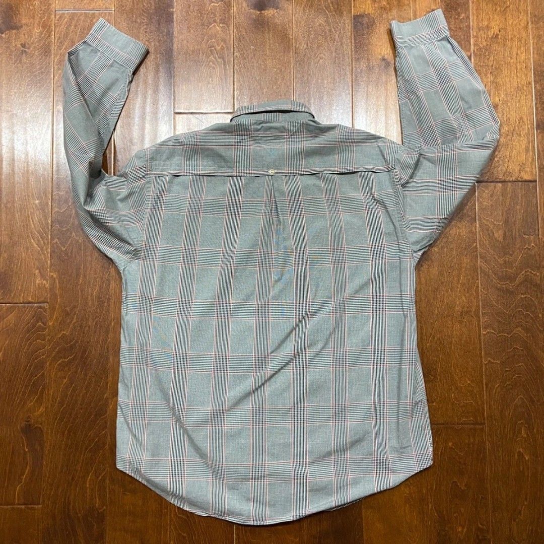 1990's Tommy Hilfiger (Category: Tshirts & Polo Shirts ) located in Caloocan City. Submitted by triftbyzion (Listing ID 1470243002, Image 2). Description: Tommy Hilfiger 1990's Crest Glen Plaid Long Sleve In excellent condition no issue Color Rate 10/10.