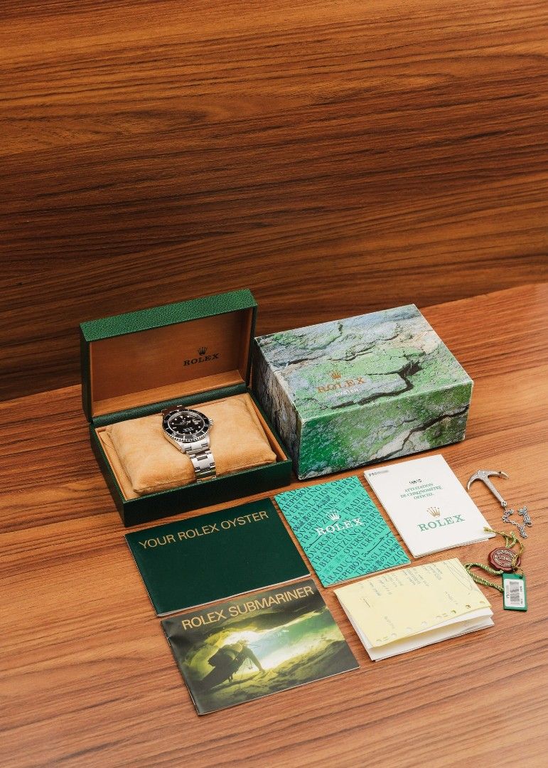 2000 Rolex Submariner w/ Box and Papers (Category: Luxury Watches) located in Manila. Submitted by windsorfinery (Listing ID 1470203407, Image 2). Description: Rolex Submariner 16610 2000 Automatic 40mm Stainless steel Sapphire Rolex bracelet Box: Yes Papers: Yes Others: Rolex hang tags, anchor, booklets, and official purchase receipt from year 2000. 1-Year Mechanical Warranty by Windsor Finery Co. Cash Price: ₱568,000 ✔️ Layaway accepted ✔️ Cred