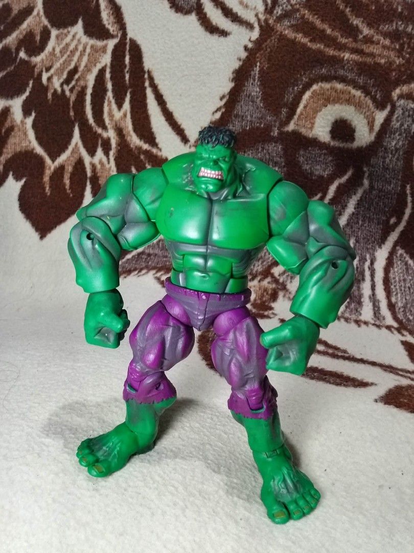 2008 Hasbro Marvel Legends "Ed McGuinness Style" Hulk (Category: Gundam & Model Kits) located in Baguio. Submitted by nicaspamt_ (Listing ID 1470232725, Image 1). Description: 2008 Hasbro Marvel Legends "Ed McGuinness Style" Hulk ​An iconic classic Hulk sculpt for your Avengers or Marvel Legends collection! ​Selling Price: ₱1,200 FREE SHIPPING ​Condition: Pre-loved / Good Condition ​Joints: Great movement, stiff ​Details: No broken parts, needs c