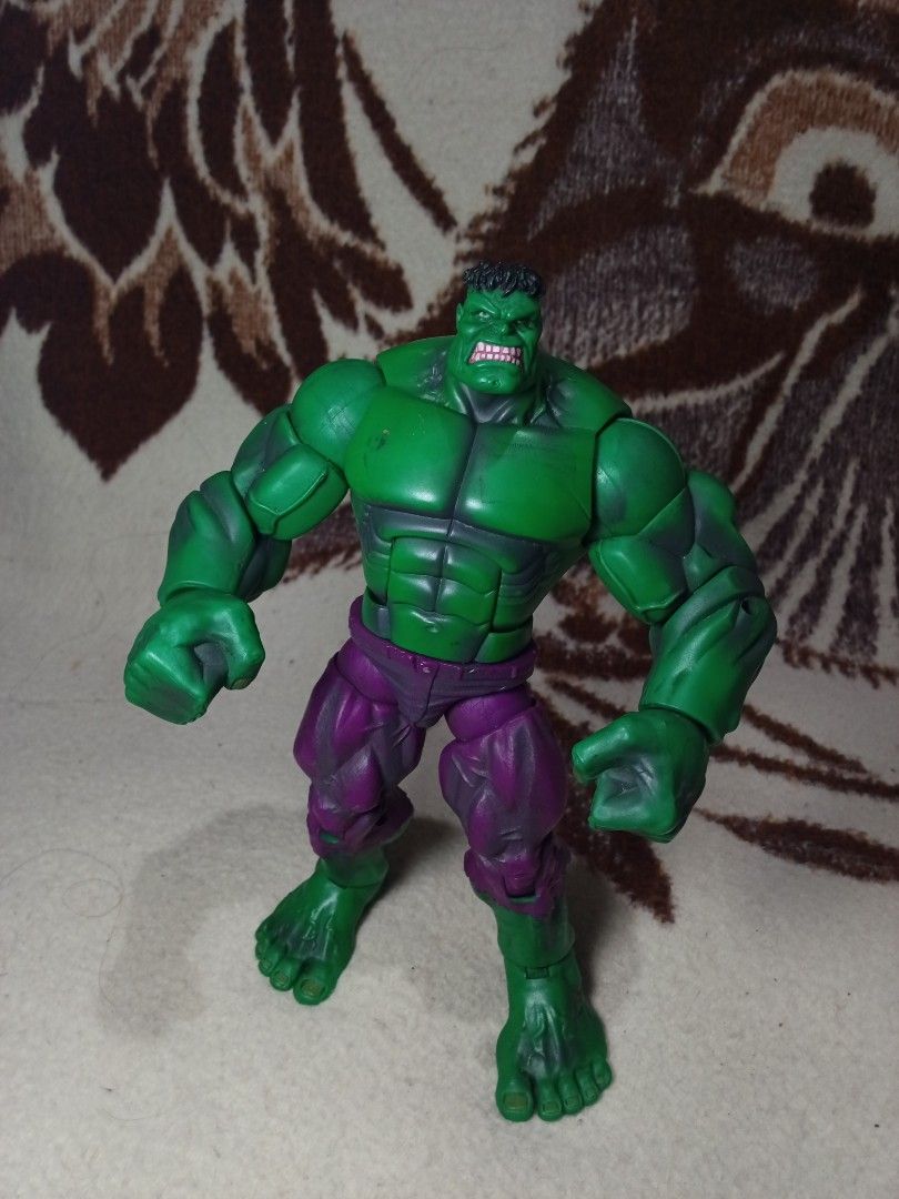 2008 Hasbro Marvel Legends "Ed McGuinness Style" Hulk (Category: Figurines & Statues) located in Baguio. Submitted by affordable.garmies (Listing ID 1470250663, Image 1). Description: 2008 Hasbro Marvel Legends "E d McGuinness Style" Hulk 😬 ​An iconic classic Hulk sculpt for your Avengers or Marvel Legends collection! ​Selling Price: ₱1,250 (free shipping!)😮 ​Condition: Pre-loved / Good Condition Size: 7.5 Inches Height ​Joints: Great movement,