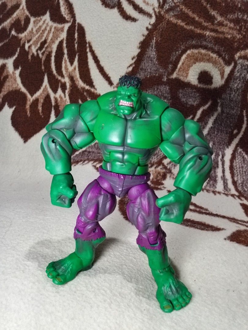 2008 Hasbro Marvel Legends "Ed McGuinness Style" Hulk (Category: Figurines & Statues) located in Baguio. Submitted by affordable.garmies (Listing ID 1470250663, Image 3). Description: 2008 Hasbro Marvel Legends "E d McGuinness Style" Hulk 😬 ​An iconic classic Hulk sculpt for your Avengers or Marvel Legends collection! ​Selling Price: ₱1,250 (free shipping!)😮 ​Condition: Pre-loved / Good Condition Size: 7.5 Inches Height ​Joints: Great movement,