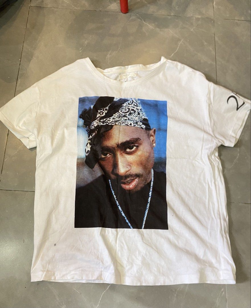 2PAC Tee (Category: Tshirts & Polo Shirts ) located in Cainta. Submitted by rurufinds (Listing ID 1470205837, Image 1). Description: 2Pac Shirt "Reserved" Brand -L: 25 -W: 22.5 Php 199 + sf Cainta Loc.