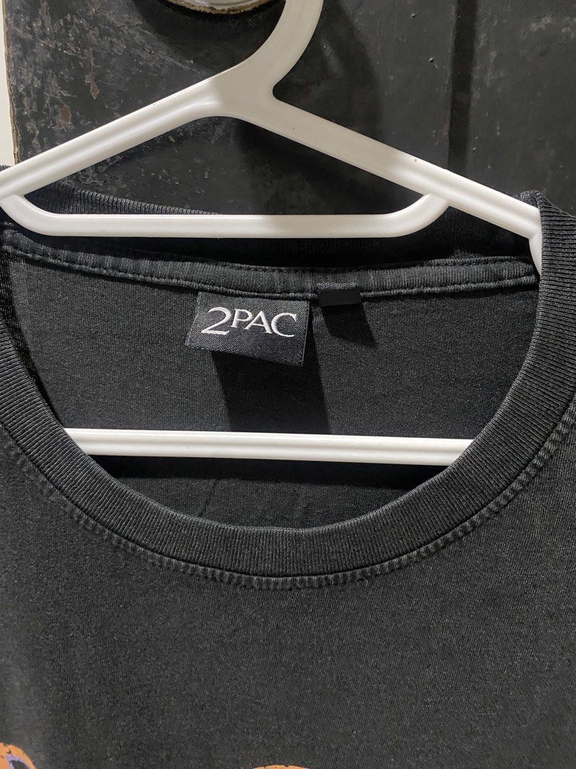 2pac vintage shirt (Category: Tshirts & Polo Shirts ) located in Marilao. Submitted by joelheather02 (Listing ID 1470170165, Image 2). Description: 2pac vintage shirt.