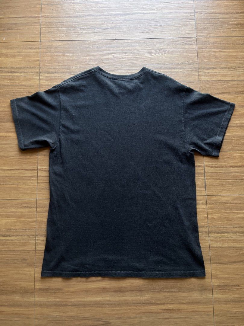 3D Star Wars Tee (Category: Tshirts & Polo Shirts ) located in Davao. Submitted by spilled.bins (Listing ID 1470273513, Image 2). Description: 3D Star Wars Tee Faded Official Printed Tag Width: 21in Length: 29in Large Measurement Print & Used Fade | Discoloration Good Condition . Mine: ₱400 +shipping fee on top . Model Reference: Height: 5’5 feet Weight: 68kg.