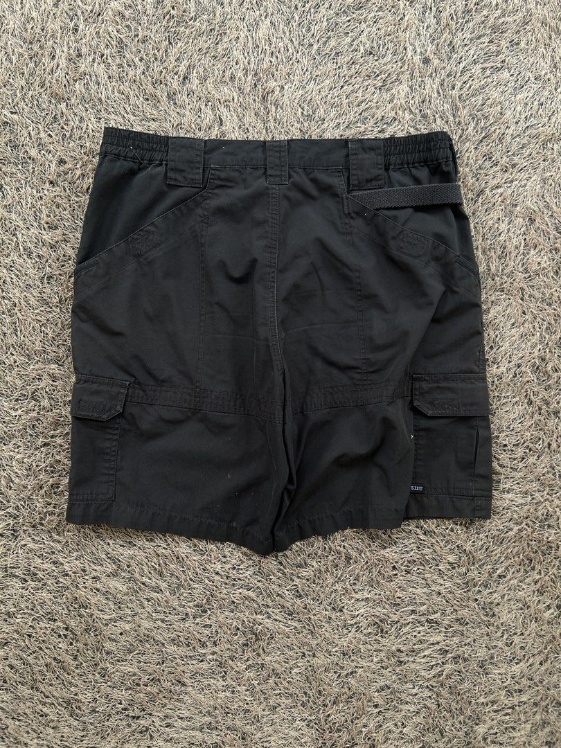5.11 Tactical Cargo Shorts Black Size 36 (Category: Shorts) located in Digos. Submitted by nasosaaa (Listing ID 1470214698, Image 3). Description: - Brand: 5.11 Tactical - Color: Black - Multiple utility pockets for gear and essentials - Reinforced belt loops for extra durability - Elastic waistband panels on the sides for a comfortable fit - Tough fabric construction built to last - Ideal for outdoor activities, work, or daily wear.