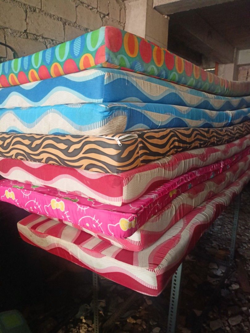 6 sets double deck with uratex foam (Category: Bed Frames & Mattresses) located in Manila. Submitted by mightybear_ae044e (Listing ID 1470311902, Image 3). Description: 6 sets avail with foam uratex tondo loc.