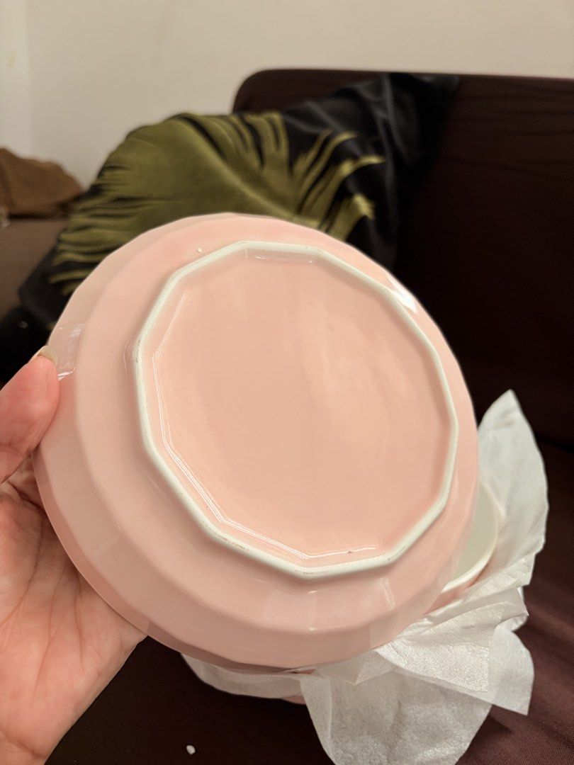 7" Ceramic Plates Diamond Pattern (Category: Dinnerware & Cutlery) located in Manila. Submitted by maethemocha16 (Listing ID 1470188692, Image 1). Description: pwede tumawad basta sure na kukunin 6pcs po 3 sets available .