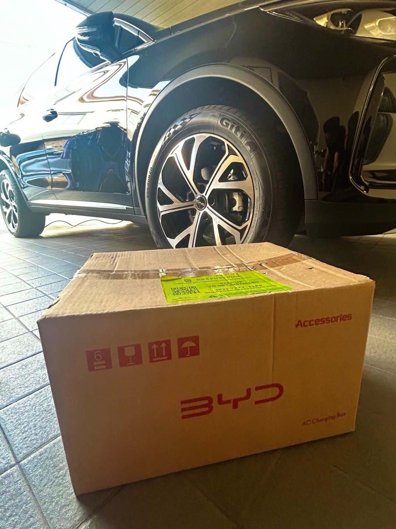 7kw BYD Wall Charger (Category: Body Parts and Accessories) located in Manila. Submitted by kring_properties (Listing ID 1470242521, Image 2). Description: For sale 7kw BYD Wall Charger * Still sealed/unused * Purchased: July 2026 * RFS: Content with portable charger use * PHP 18,000 * For pick-up or delivery by buyer.