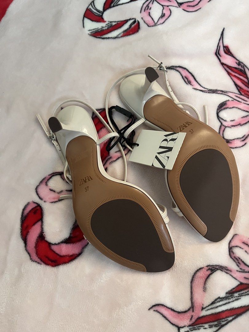 ⋆. 𐙚 ˚ zara white heels (Category: Heels) located in Makati City. Submitted by thezarachives (Listing ID 1470336846, Image 2). Description: see 3rd pic - little issue.