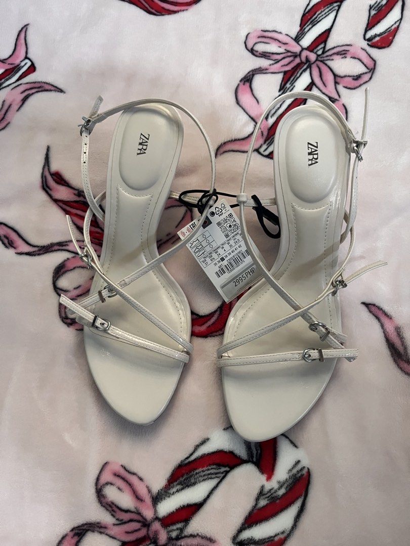 ⋆. 𐙚 ˚ zara white heels (Category: Heels) located in Makati City. Submitted by thezarachives (Listing ID 1470336846, Image 1). Description: see 3rd pic - little issue.