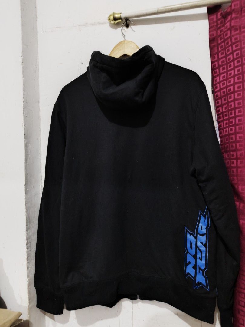 🕰️ VINTAGE "NO FEAR" (2000's released) (Category: Hoodies) located in Dasmarinas. Submitted by azap.collections.archive (Listing ID 1470251793, Image 3). Description: ° excellent to as new condition (XL-XXL) ° no stains, no pinholes, no crack prints ° complete tags, zipper fully functional ° WASARI (1,200php shipped via JNT).