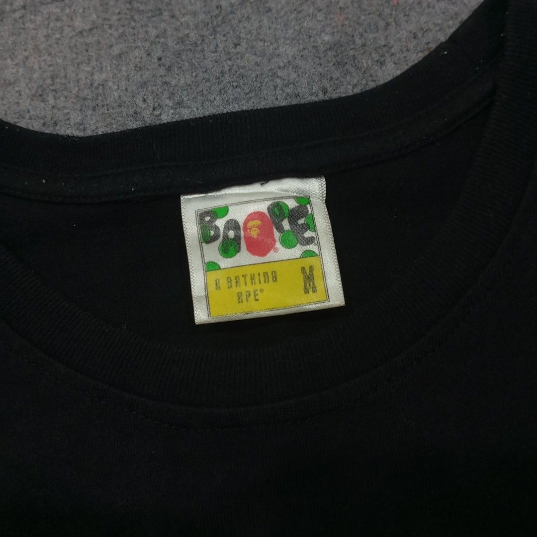 A Bathing Ape (BAPE) x Astro Boy (Category: Babies & Kids Fashion) located in Taguig. Submitted by sito. (Listing ID 1470327698, Image 3). Description: For sale! 📣 Bathing Ape (BAPE) x Astro Boy Specs and measurements: • Size Medium • Length 26 inches • Width 20 inches Condition Details: • Excellent Condition • No issue • Color rate: 10/10 • Overall Condition: 10/10 Price: ~ ₱520 Transaction Details: Location: Upper Bicutan, Taguig City, Metro M