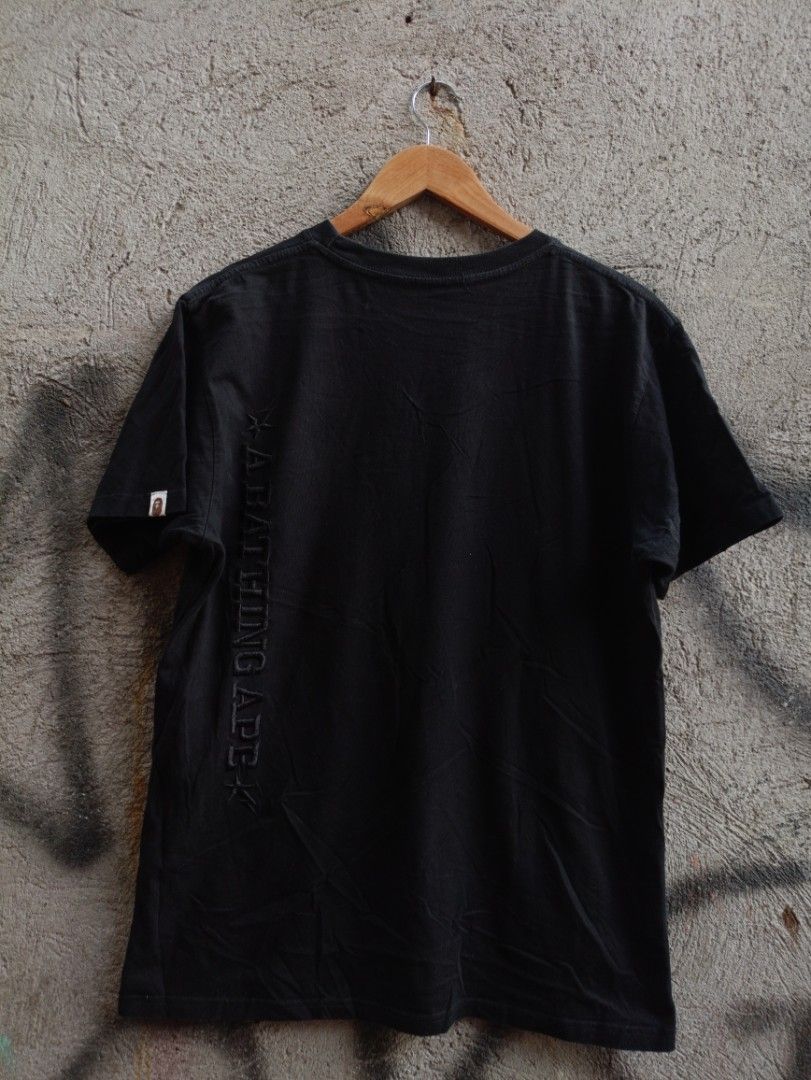 A Bathing Ape Black Rhinestone Ape Head Tee (Category: Tshirts & Polo Shirts ) located in Manila. Submitted by naixhrift (Listing ID 1470179245, Image 3). Description: A Bathing Ape Head Shirt Rhinestone Med to Large Off or legit Cuttag Length 29 Width 23 850 plus ship jnt courier payment on gcash manila area .
