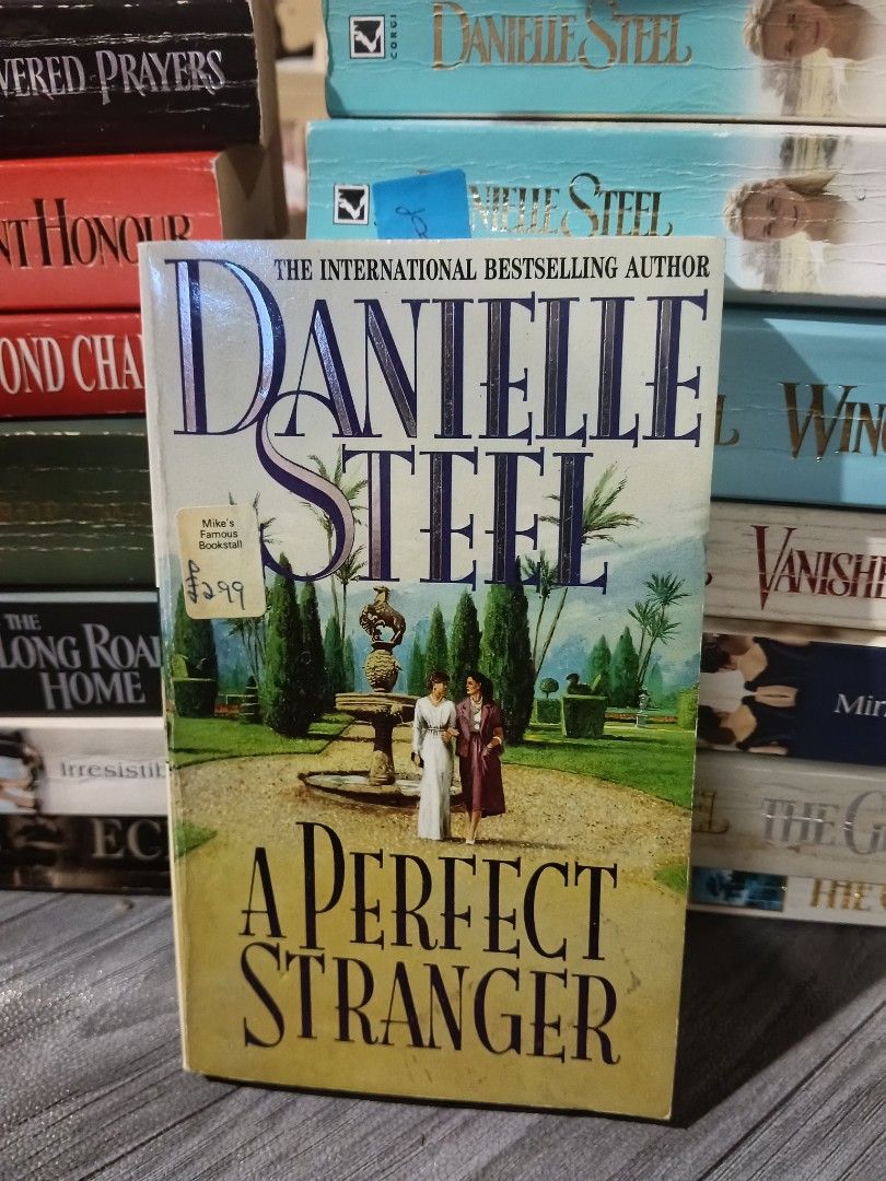 A Perfect Stranger by Danielle Steel (Category: Storybooks) located in Luna. Submitted by bookwhisp (Listing ID 1470163120, Image 1). Description: .