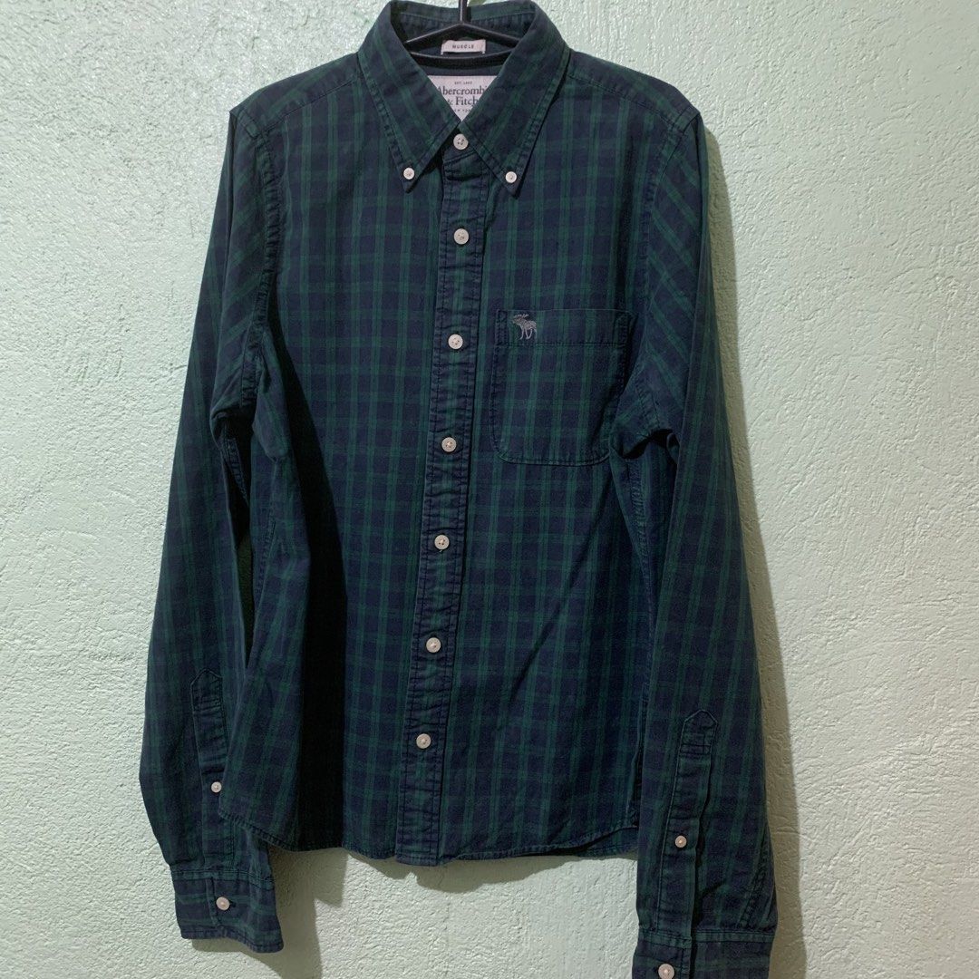 Abercrombie & Fitch Green Plaid (Category: Tshirts & Polo Shirts ) located in Camalig. Submitted by ryrilim (Listing ID 1470292815, Image 3). Description: 🎄🎅Decluttering 2026 Pre-Christmas Sale! 🎉🎊 📦Shipping will be shouldered by the buyer 🚚 Courier: J&T 🏧 BDO or G Cash Style it like a true fashionista with H&M, GAP, Old Navy, A&F, Redwood, Uniqlo, J. Crew and any other trendy brands just for less than 250 pesos. .
