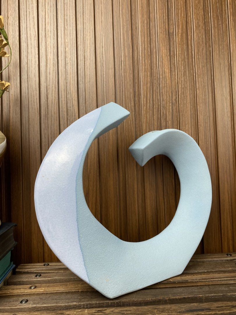 Abstract Loop Vase (Category: Vases & Decorative Bowls) located in Pasay City. Submitted by thepickypicker (Listing ID 1470177462, Image 3). Description: Abstract Loop P980 Size: 8 3/4 tall, 9 5/8 wide *has stains at the opening .