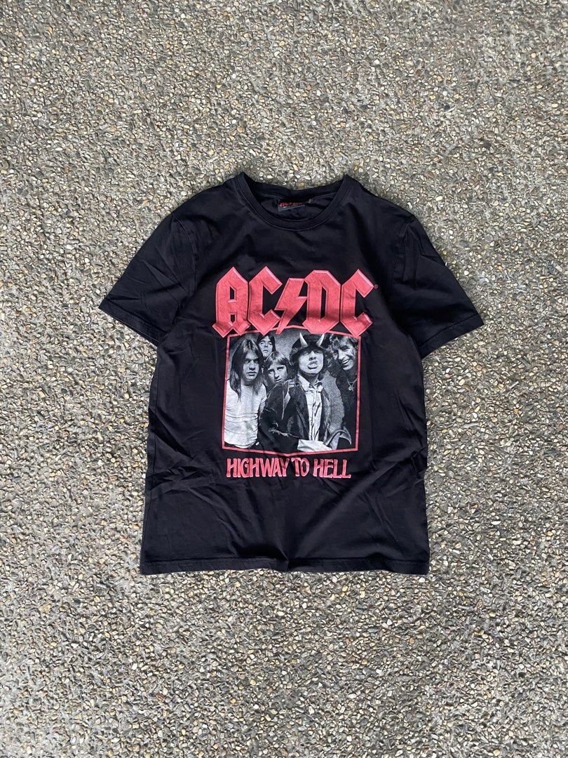 Acdc “Highway To Hell” (Category: Tshirts & Polo Shirts ) located in Caloocan City. Submitted by webspot (Listing ID 1470224003, Image 1). Description: Acdc “Highway To Hell” Size - M Width - 20 Length - 27.