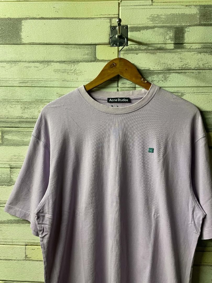 Acne Studios Tonal Face Patch Crewneck Shirt (Category: Tshirts & Polo Shirts ) located in Cainta. Submitted by baddieshop.mnl (Listing ID 1470281432, Image 2). Description: Excellent condition No issues Authentic and Complete Tags Size: Large Dimension: 22x29.