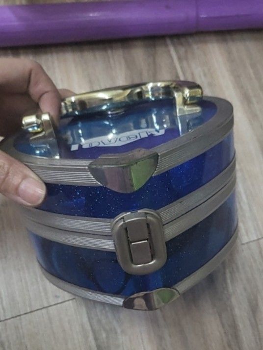 acrylic heart organizer (Category: Accessory Holder, Box & Organizers) located in Caloocan City. Submitted by lynette1977 (Listing ID 1470221930, Image 2). Description: .