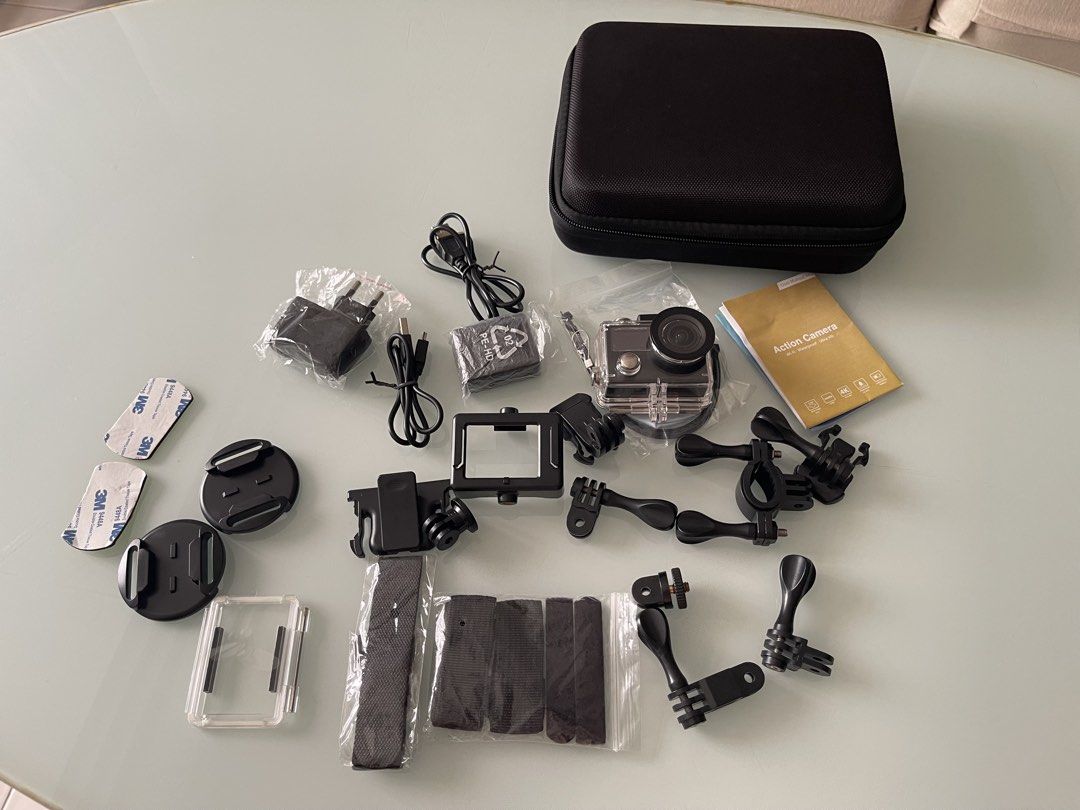 Action Camera (Category: Video Cameras) located in Singapore. Submitted by yc113 (Listing ID 1470205605, Image 5). Description: .With accessories .Front LED not working .Price negotiable .