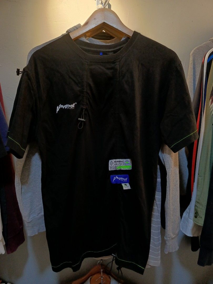 ADER ERROR Slash String Tee space invaders ( as New) (Category: Tshirts & Polo Shirts ) located in San Francisco. Submitted by flipping_clothes (Listing ID 1470152230, Image 1). Description: ✅AUTHENTIC💯 ✅AS NEW ✅ COLOR RATE 10/10 ✅size A1 and fit up to large ✅dimes 20.5 X 29 ✅crispy ✅no issue no flaws.