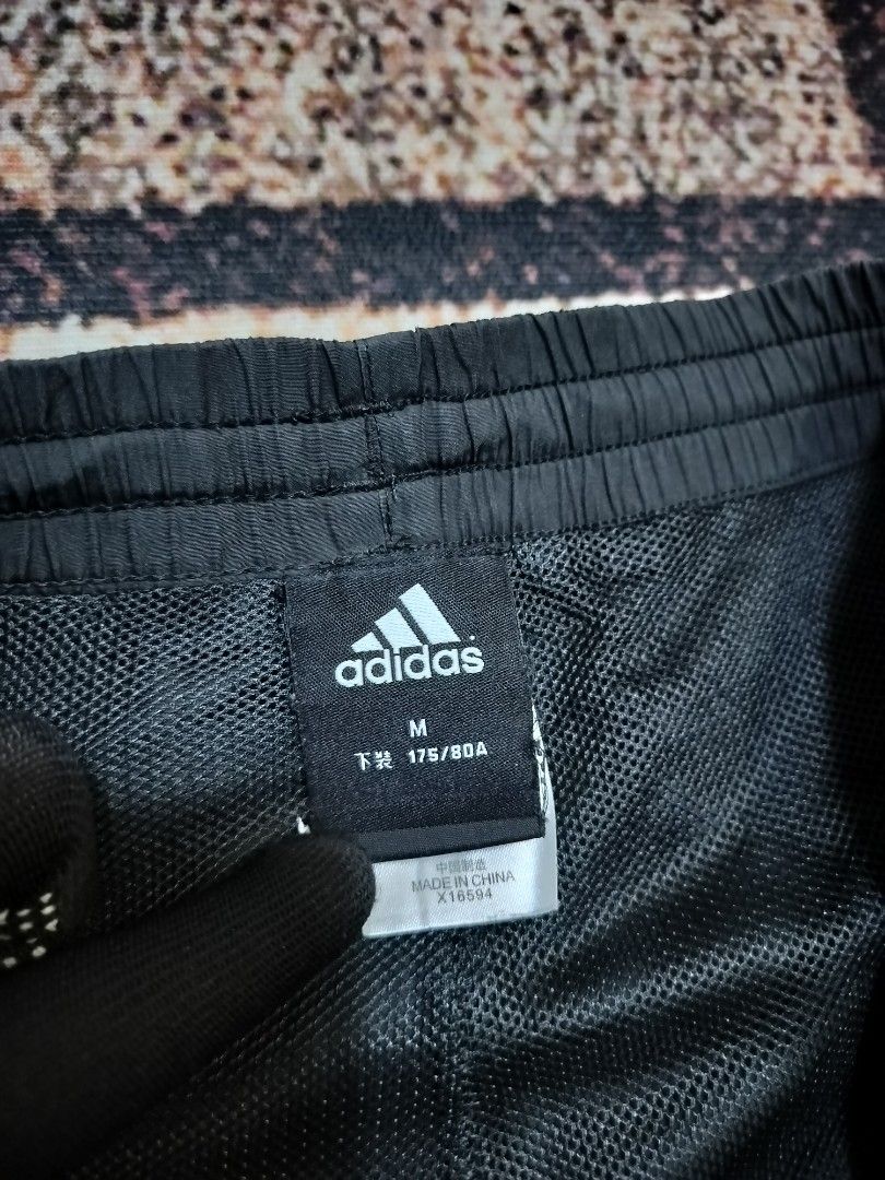 Adidas Athletic Woven Short (Category: Shorts) located in Taguig. Submitted by thriftybounce (Listing ID 1470275986, Image 2). Description: Waist : 30 Stretch Length : 19 Leg Open : 11 Color Rate : 9.3/10 Issue : unnoticeable pinhole.