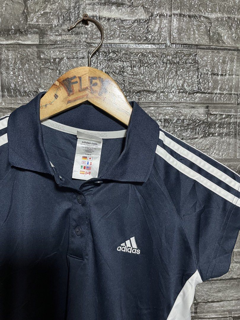 Adidas Badminton Polo shirt (Category: Activewear) located in Manila. Submitted by flex_curation (Listing ID 1470152439, Image 2). Description: 17x20 IN VERY GOOD CONDITION BACOOR CAVITE LOC.