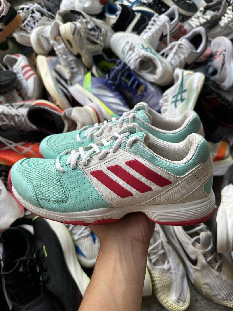 Adidas Barricade Court (Category: Sneakers) located in Marikina City. Submitted by azaero (Listing ID 1470279066, Image 3). Description: Size Women's US 7.5 / Euro 39.5 / cm 24.5 Good Condition Spikey no issues.