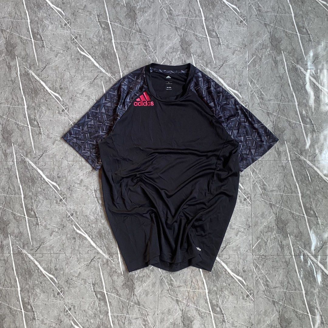 Adidas Climalite Shirt (Category: Activewear) located in Naga. Submitted by wanderingtreasures.ph1 (Listing ID 1470271842, Image 1). Description: Adi Climalite Shirt Condition 9/10 Color rate 10/10 Authentic Dri fit Quick dry Large size Width 19.5 / Length 26-27.5 Check photos for details php + sf 📩 📍Naga Cebu.