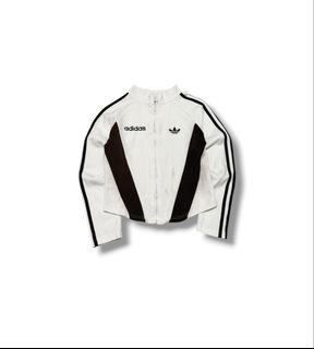 (Category: ) located in . Submitted by sanjisthrift (Listing ID 1470314532, Image 1). Description: .