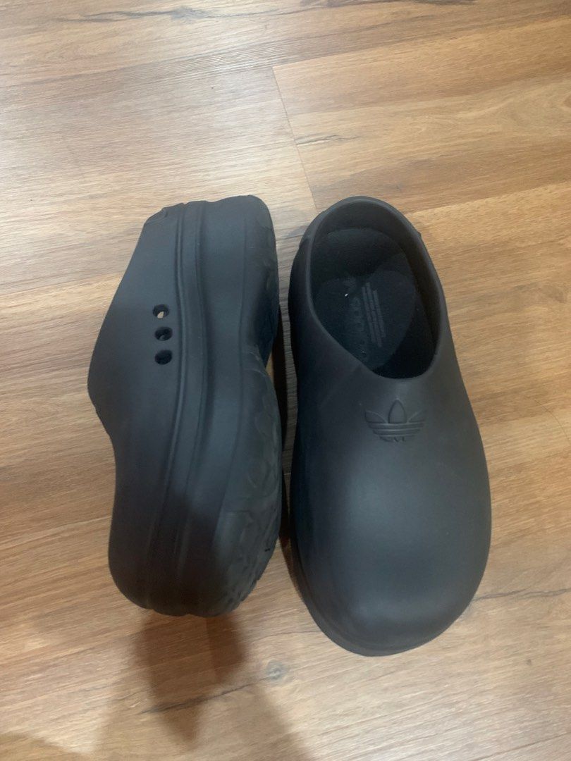 Adidas footwear (Category: Sneakers & Footwear) located in Marikina City. Submitted by luxurycommunity (Listing ID 1470180373, Image 2). Description: Adidas footwear .