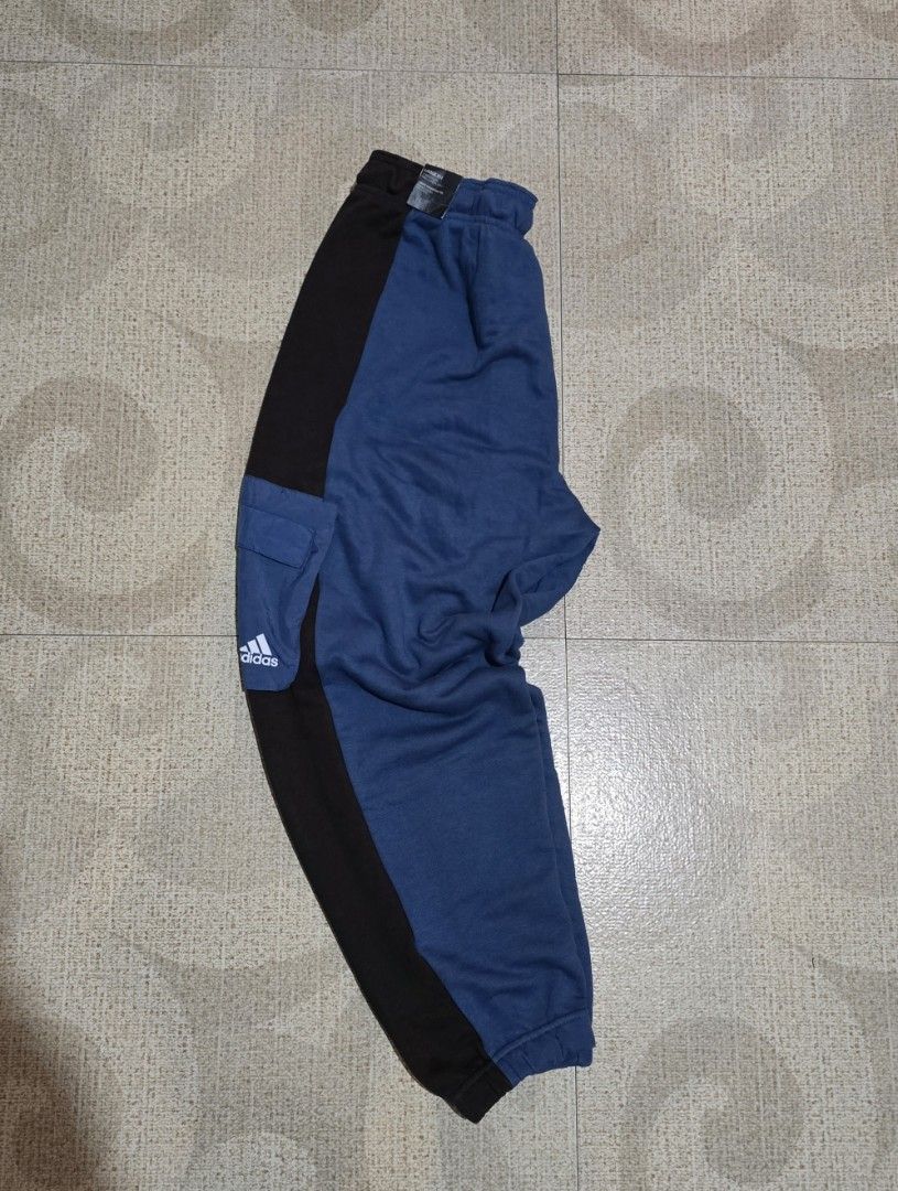 Adidas french terry jogger (Category: Joggers) located in El Nido. Submitted by marco.tandoc (Listing ID 1470167624, Image 2). Description: brandnew with tags size: Medium (Loose fit) waist: 28-36 length: 37.