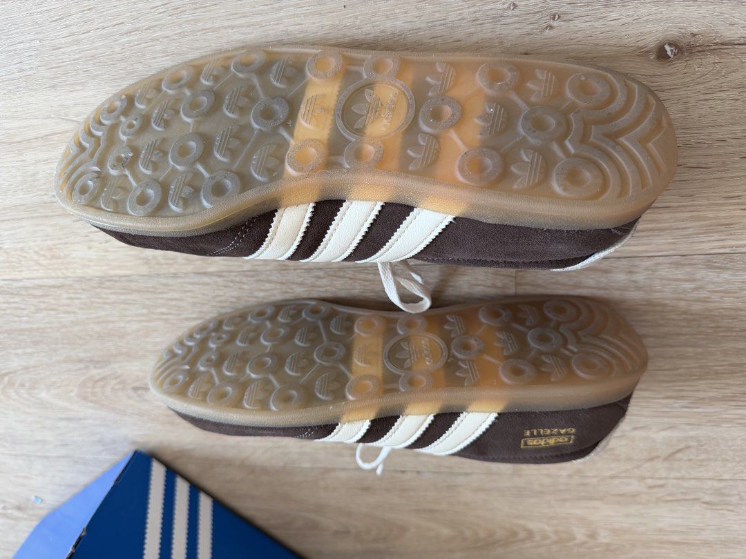 Adidas Gazelle Lo Pro (Category: Sneakers) located in Quezon City. Submitted by chanhr (Listing ID 1470346454, Image 3). Description: Adidas Gazelle Lo Pro Brown/ white Like new - used once only US Womens - 8 Comes with box Original price is ₱6, 000.